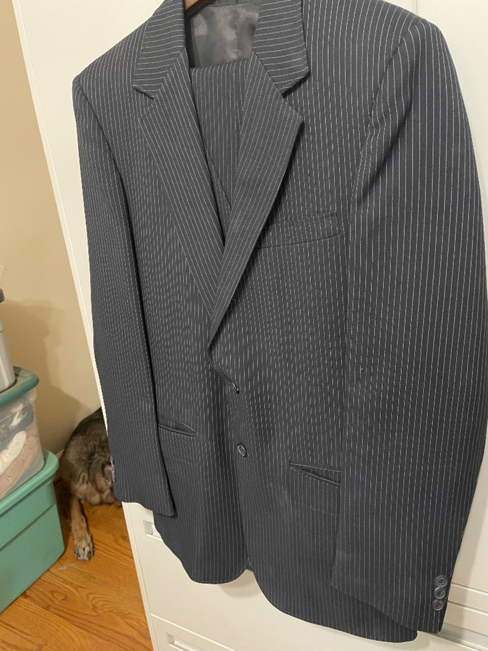 Men 3 piece Navy Pin Sripe Suite 38 L